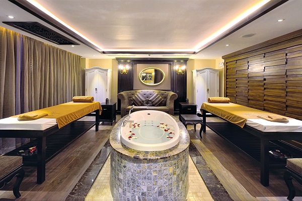 Regain the balance of your body and mind at Le Parfum Spa