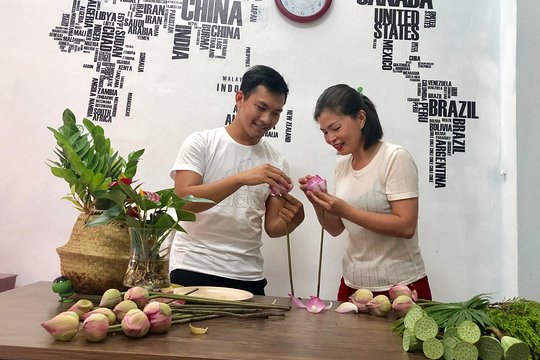 The Art of Flower Arrangement in Vietnamese Style