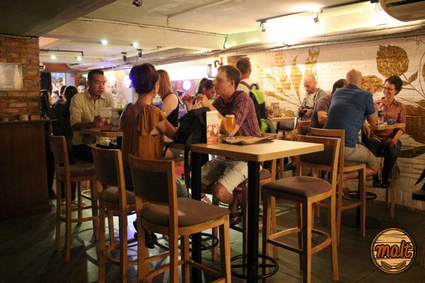 Saigon Night Craft Beer Tour