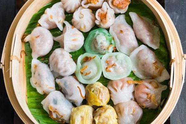 Ho Chi Minh City Street Food Tour with Dinner